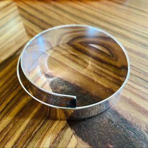 COS silver bangle